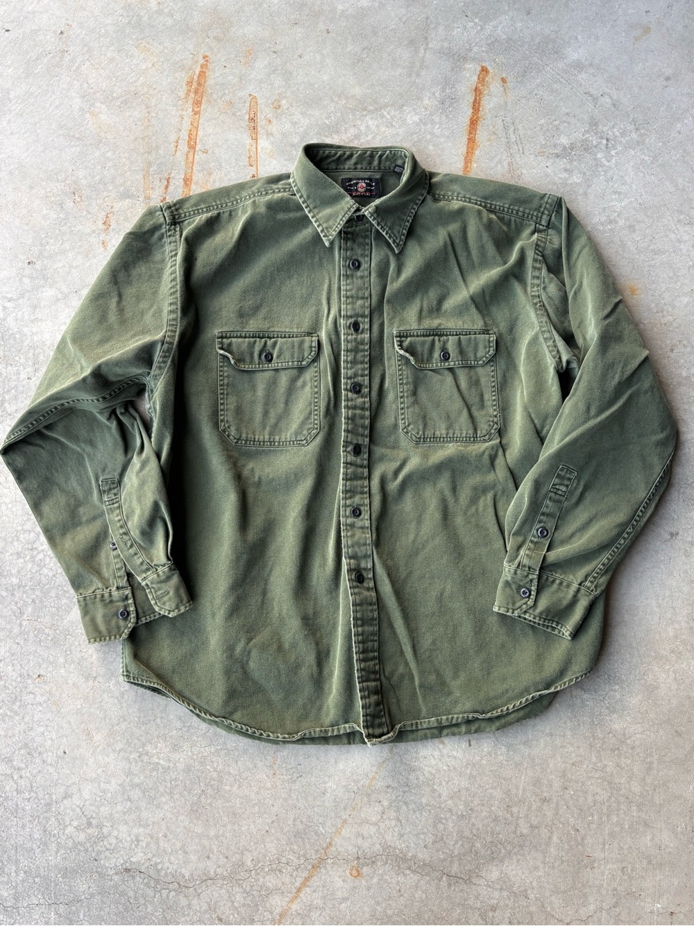 Vintage American Eagle Men's Olive Green Button-Up Work Shirt size XL